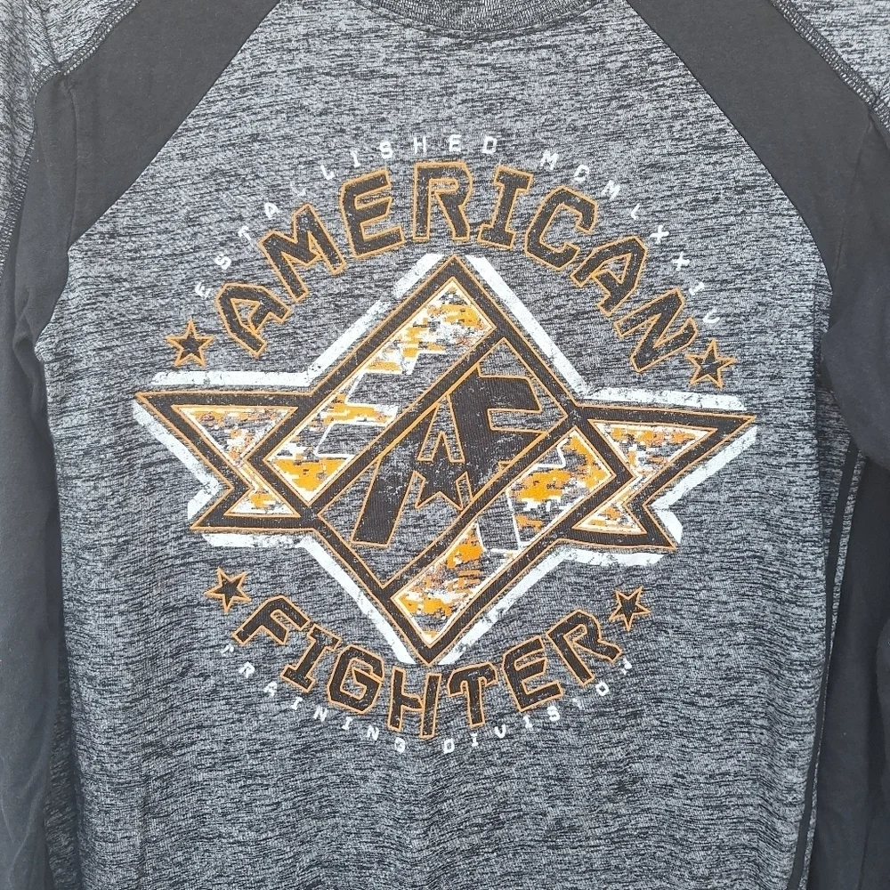 🌟 American Fighter Charcoal and Black Graphic Tee Size Medium